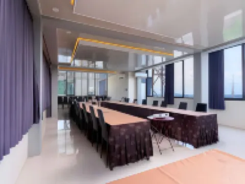 Grand Valonia Hotel Cafe & Park Jember Hotels in Jember