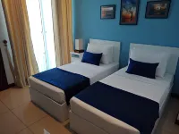 1-2-3 Oceanfront Condo فنادق في نيلافيلي