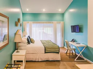 Blue Lagoon Hotel and Marina Ltd