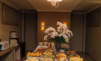 Dallas Hotel Premium - Housity