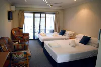 T's Resort & Motel Hotels near Charles Sturt University, Port Macquarie Campus