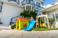 Duet Living Quarters