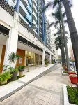 Lovely Unit with free wifi & netflix I across Naia Terminal 3 airport