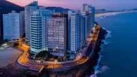 Grand Hotel Guarujá - A Sua Melhor Experiência Beira Mar na Praia! فنادق في کواروخا
