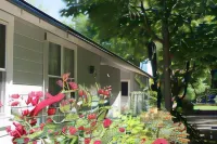 Elm Lodge Bright Hotels in Porepunkah