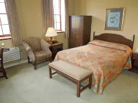 Bridges Guest Quarters Hotels in Abbottstown