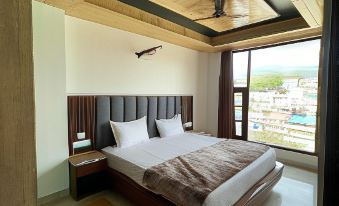 Anand residency