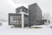Owashi Lodge - Hostels