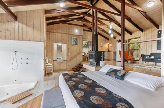 Treetops Seaview Montville