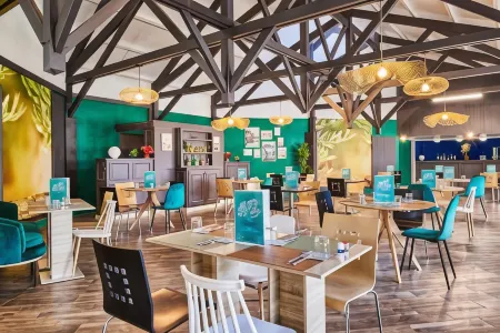 Ibis Budget Saint-Ouen-l'Aumône Отели рядом с достопримечательностью «GOPARK INTERIEUR - Paintball, Laser Game et trampolines parc»