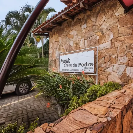 Velinn Pousada Casa de Pedra Ilhabela