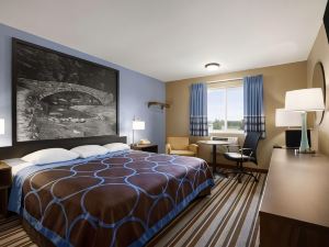 Super 8 by Wyndham Council Bluffs IA Omaha NE Area