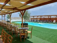 Cerviola Hotel - Pools