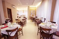 Lirio d'Água Hotel - فطور