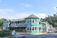 Wine Down Cottage in the Heart of Cambria