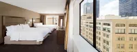 Hampton Inn & Suites Dallas / Downtown