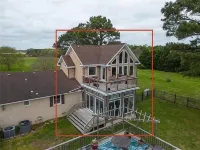 Spacious waterfront farmhouse with amazing views and kayaking - Jacuzzi