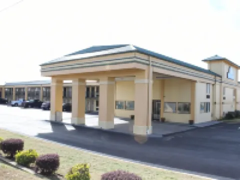 Days Inn by Wyndham Byron Hoteles en Byron