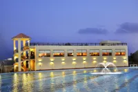 Dreamworld Resort, Hotel & Golf Course - Pools