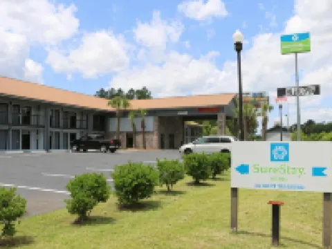 Baymont by Wyndham Ridgeland I-95 Hotels in Jasper County