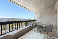 Gold Point Resort Breckenridge by Vacatia - Mountain view