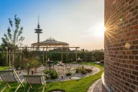 Apart Hotel Wasserturm Отели в г. Бад-Ольдесло