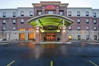Hampton Inn & Suites Detroit-Canton Hotels in Canton