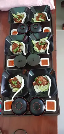 Hua Hin Lae I Aoon Отели рядом с достопримечательностью «Хуа Хин Сафари и Приключительный парк»