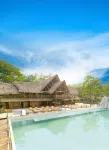 On Vacation Amazon - piscina