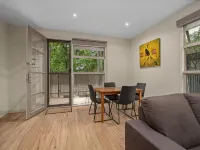 Central Shepparton Apartments - balcony