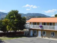 Western Traveller Motel Hotels in Kootenay Boundary