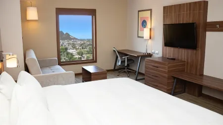 Holiday Inn Express Guaymas