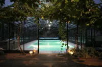 Chateau l' Escale - Homestays