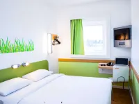 Hôtel ibis budget Marseille la Valentine Hôtels à : Allauch