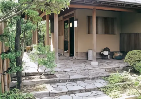 Taishokan Отели рядом со станцией Kintetsu-Yokkaichi Railway Station
