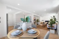 Charming 2-bedroom house in delightful Solana Beach with AC, WiFi.