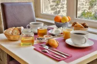 Logis Hotel Auberge Dupuytren Hotels in Pierre-Buffiere