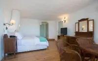 Club Hotel Casapueblo Hotels near Casapueblo