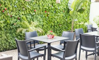 Avenue 41 Guest House