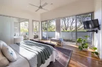 The Drawing Rooms of Berry