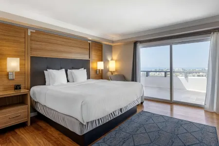 The Encinitan Hotel & Suites