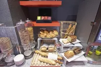 Ibis Auray - breakfast