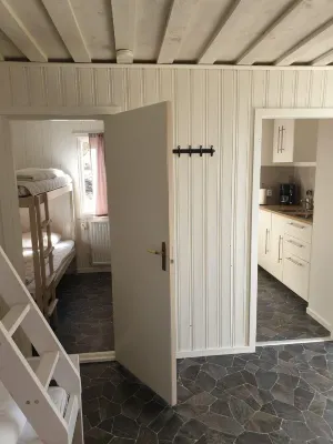 Askeviks Camping & Stugor Hotels near Piren i Mariestads hamn