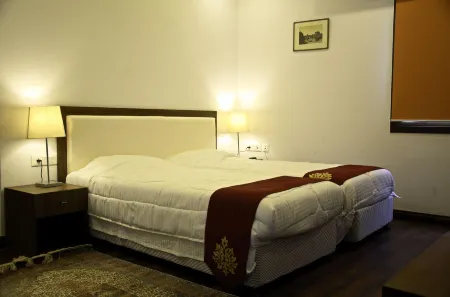 Orania B & B by Atsar Отели рядом с достопримечательностью «Сансад Бхаван»