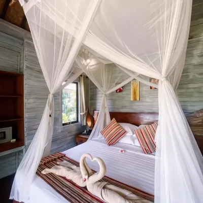 Abian Huts Dream Beach Lembongan Hotels near Lebaoh Beach