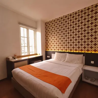 Front One Boutique Tugu Muda Semarang Hotel dekat AWANNCOSTA