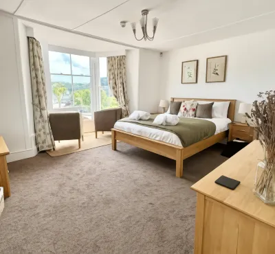 The Floating Bridge Hotel dekat Dartmouth Castle