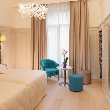 Hôtel & Spa Oceania l'Univers Tours