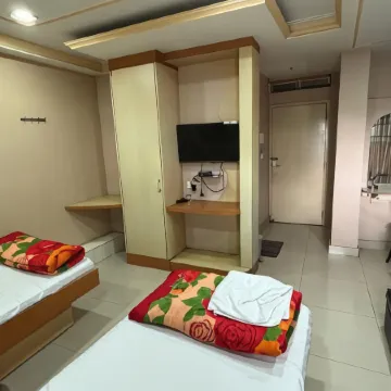 Starline Hotel