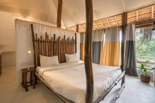 Deshadan Eco Valley Resort - An Eco Friendly Mud House Hotels in Kanthalloor
